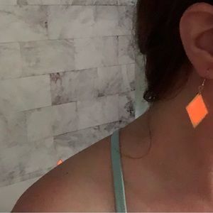 Meet your Posher, professional artist Tiffani Buteau